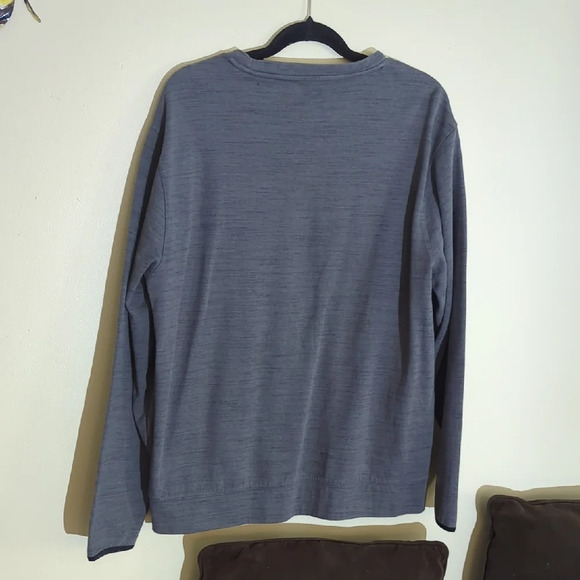 Old Navy Gray Long Sleeve Tee - Picture 4 of 4